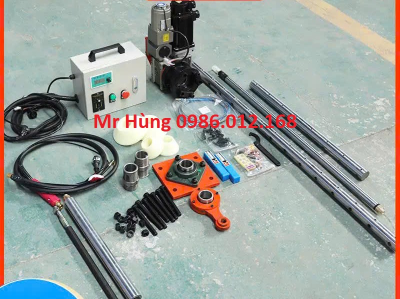 Máy phóng lỗ di động trục 45