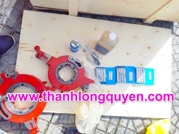 máy tiện ren ống z1t-r4 1/2”-4” long shun