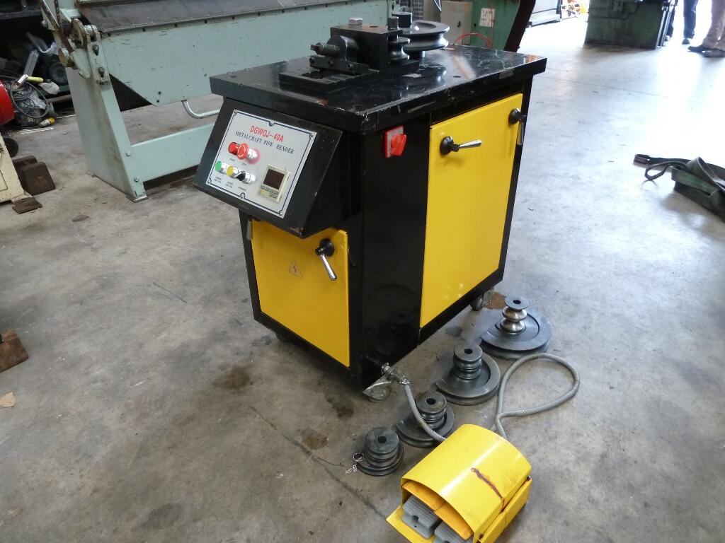 Máy uốn ống TLP HHW-40A