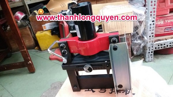 MÁY UỐN THANH ĐỒNG CB-150D 150MM