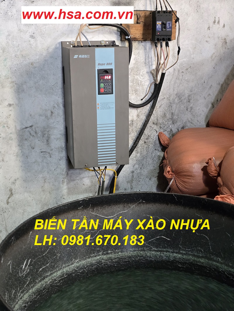 lắp đặt biến tần cho máy xào hạt nhựa tái chế