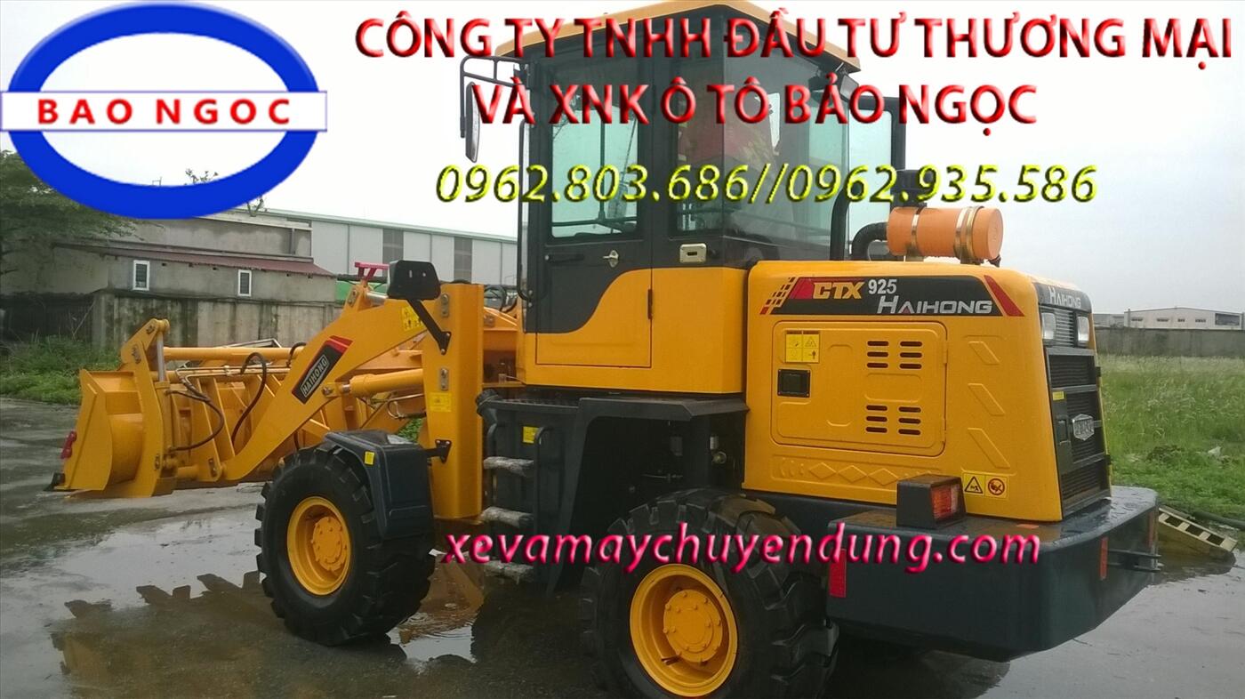MÁY XÚC LẬT MINI CTX 925 DUNG TÍCH GẦU 0.9 M3