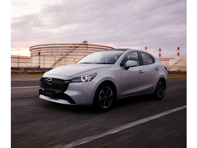 MAZDA 2