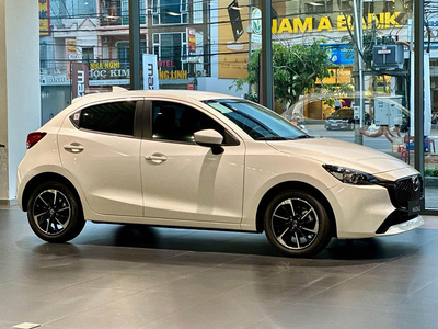 New Mazda 2 1.5 Sport Luxury (E5)