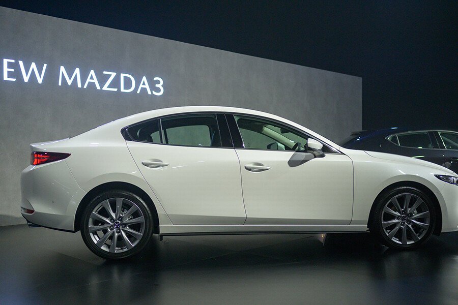 Mazda 3 1.5L Deluxe 2023