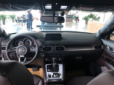 Mazda CX-8 Luxury 2025