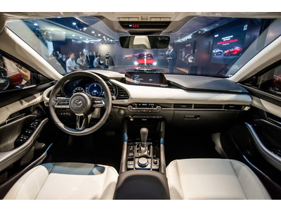 Mazda 3 Sport 1.5L Deluxe 2025