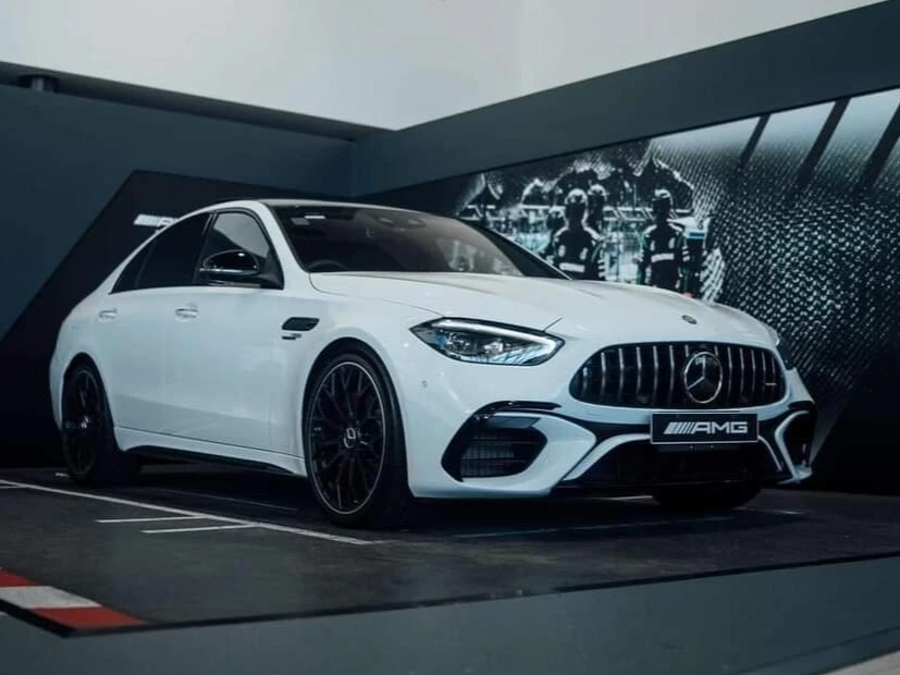 Mercedes-AMG C 63 S E Performance