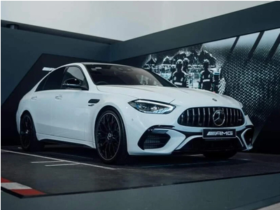 Mercedes-AMG C 63 S E Performance