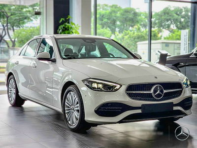 Mercedes-Benz C200 Avantgarde 2025