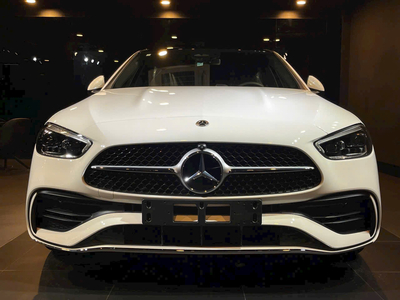 Mercedes-Benz C300 AMG 2025