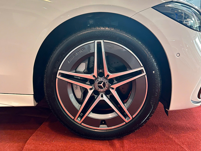 Mercedes-Benz C300 AMG