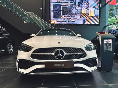 Mercedes-Benz C300 AMG