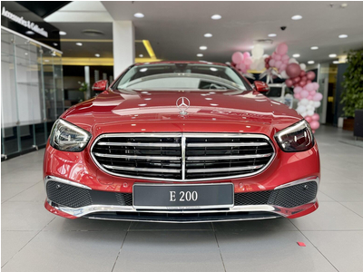 Mercedes-Benz E200 Exclusive