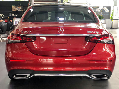 MERCEDES-BENZ E300 AMG-2024 ( FACELIFT)