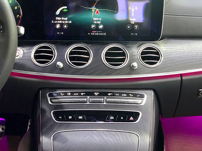 MERCEDES-BENZ E300 AMG-2024 ( FACELIFT)