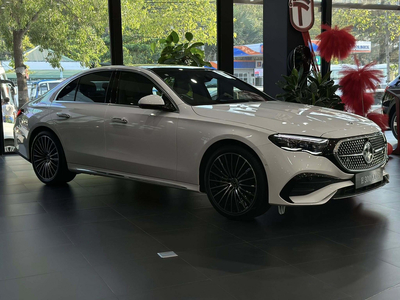 Mercedes-Benz E 300 AMG
