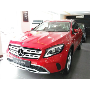 Mercedes-Benz GLA 200
