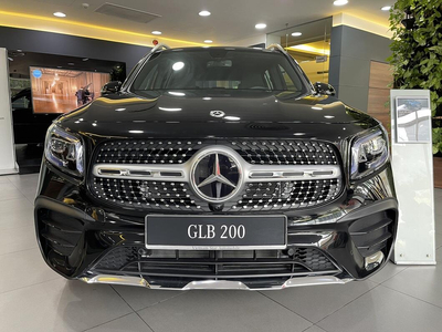 Mercedes-Benz GLB 200 AMG