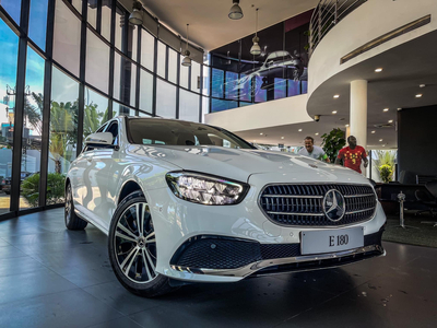 Mercedes-Benz E180