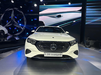 Mercedes-Benz E200 Avantgarde