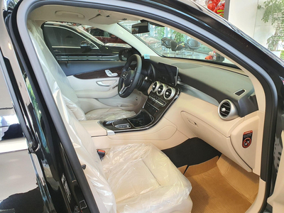 Mercedes-Benz GLC 200 (New 2023)