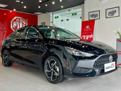MG5 1.5L LUX