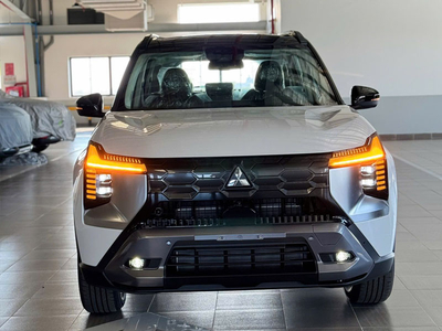 Mitsubishi Destinator Premium