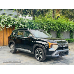 Mitsubishi Destinator Ultimate màu đen