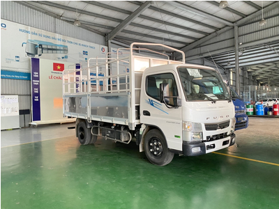 MITSUBISHI CANTER TF4.9, TẢI 1.9 TẤN, Thùng 4m5