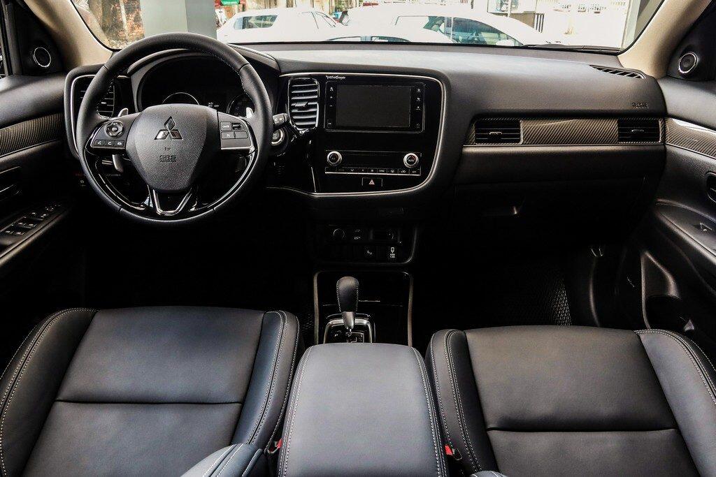 Mitsubishi Outlander 2.0 CVT Premium 2020