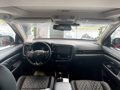 Mitsubishi Outlander 2.4 CVT Premium