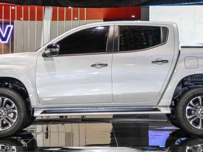 Mitsubishi Triton 4x2 AT Mivec