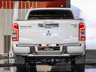 Mitsubishi Triton 4x2 AT Mivec