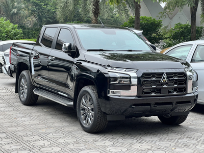 Mitsubishi Triton 2WD AT Premium