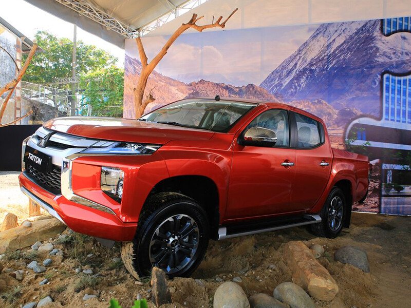 Mitsubishi Triton 4x2 AT MIVEC 2022