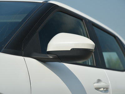 Mitsubishi Xforce GLX