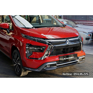 Mitsubishi Xpander 2025 phiên bản nâng cấp mới màu đỏ