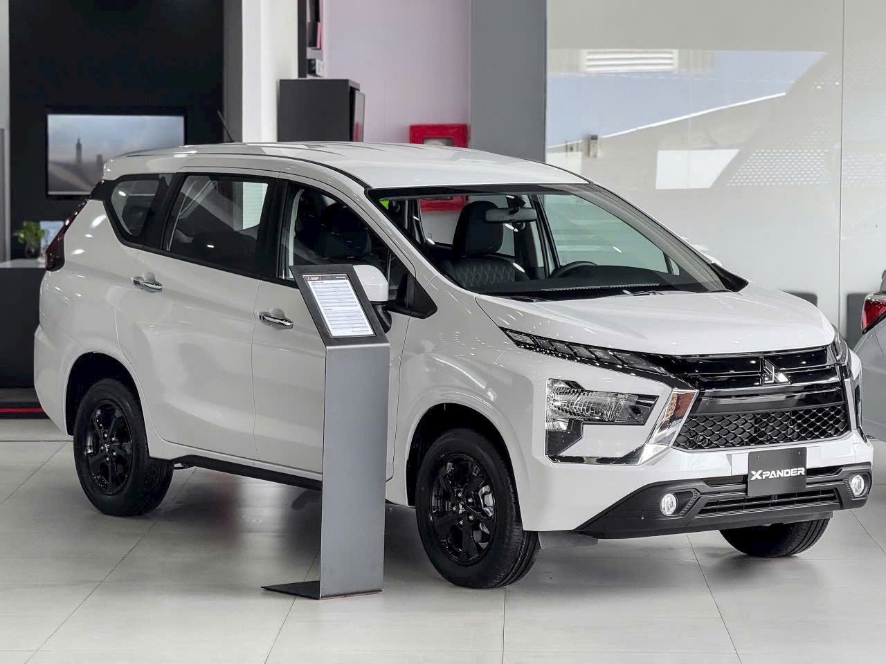 Mitsubishi Xpander AT