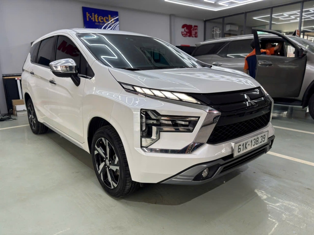Xe lướt Mitsubishi Xpander Premium 2022 màu trắng