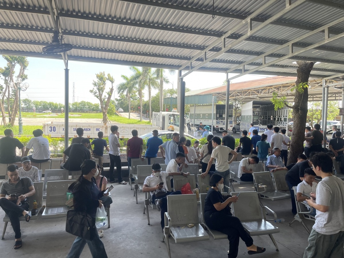 Hình 4: Học viên chờ gọi tên dự thi các nội dung