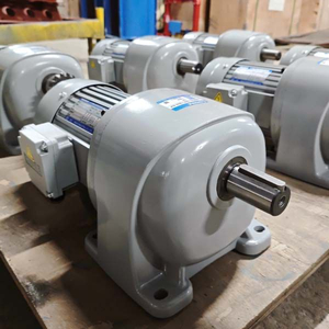 Motor giảm tốc 2.2kW 3HP 3 pha 380V cốt 40