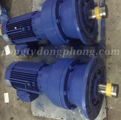 Motor giảm tốc cyclo mặt bích Sumitomo hàng bãi tại kho Đông Phong