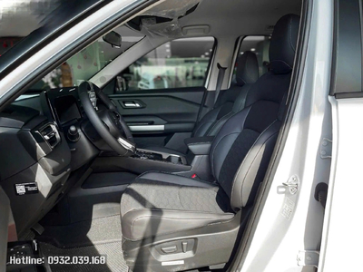 Mitsubishi Destinator Premium