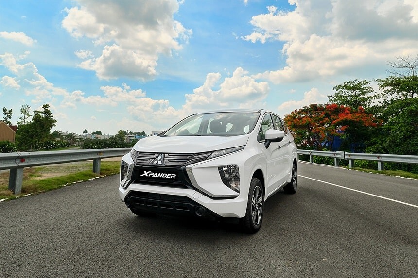 Mua xe Mitsubishi Xpander chạy dịch vụ