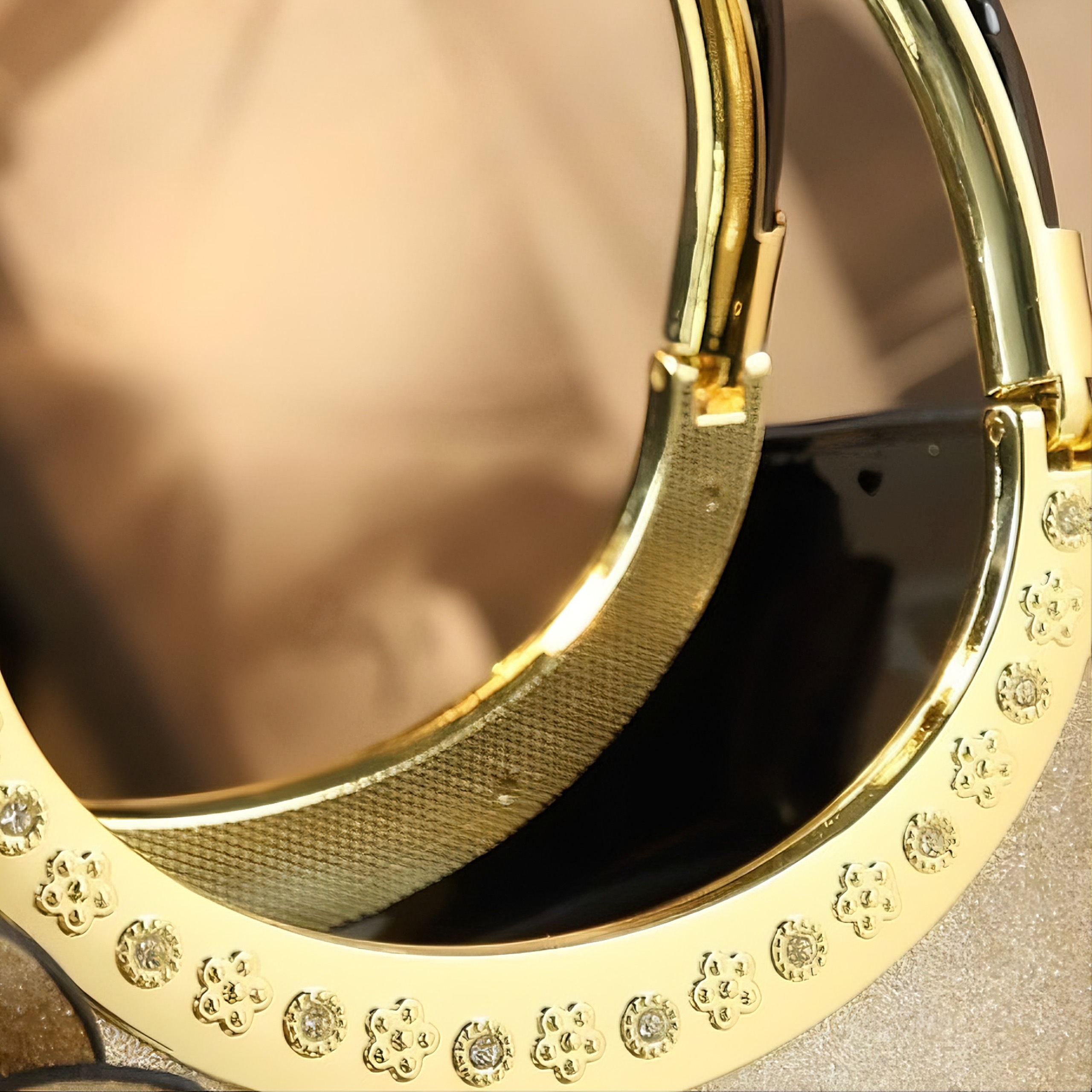 TÚI NỮ DA BÓNG DECO HOA NỔI MUSHIHAN 2323 CHÍNH HÃNG