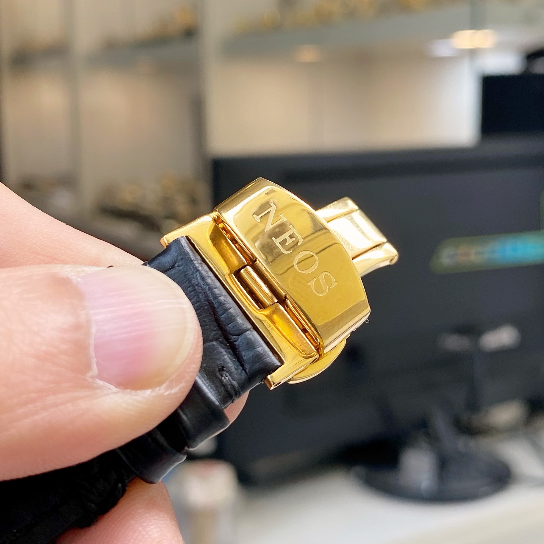 ĐỒNG HỒ NAM NEOS N-40668M