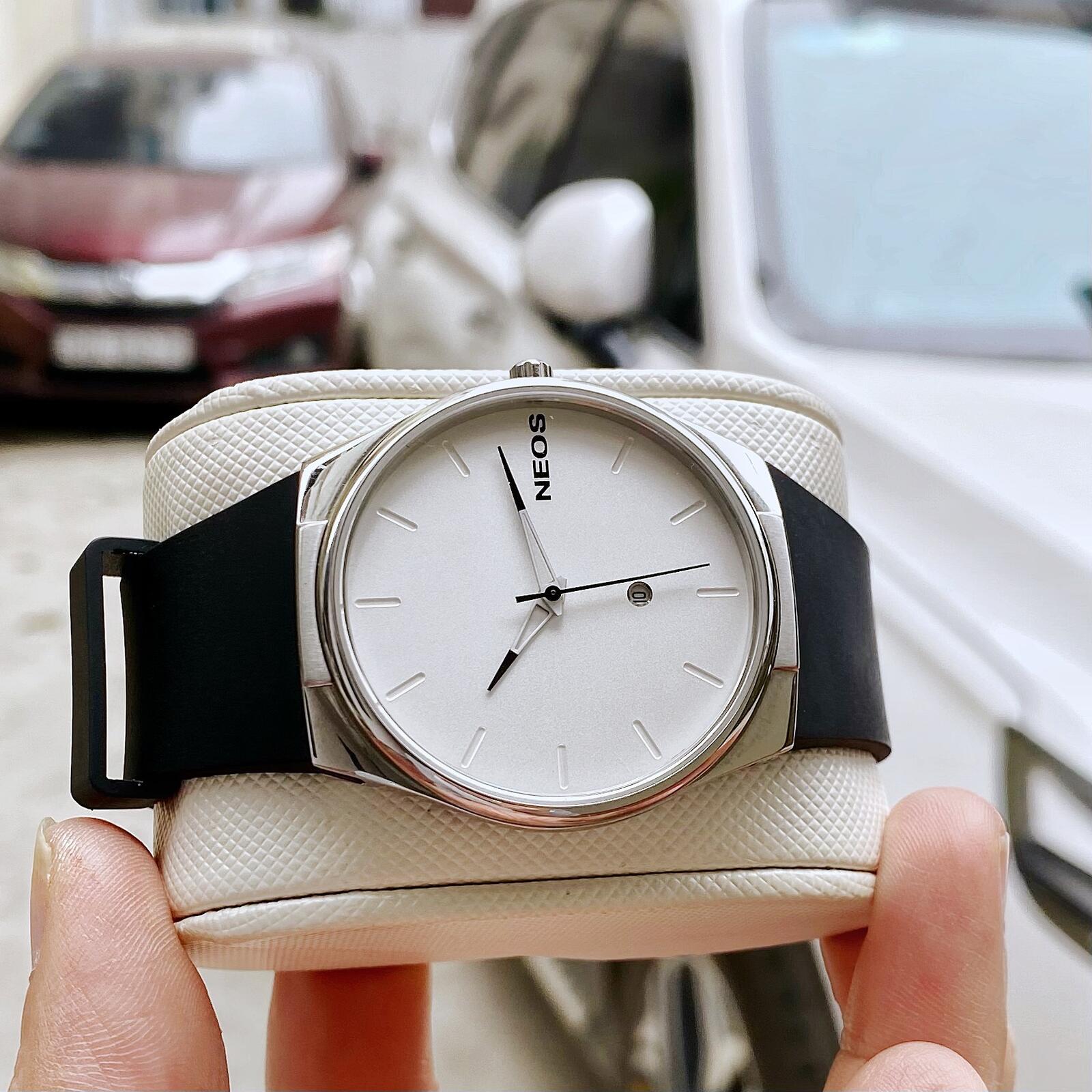 Đồng hồ Neos N-40713M Dây Cao Su Non