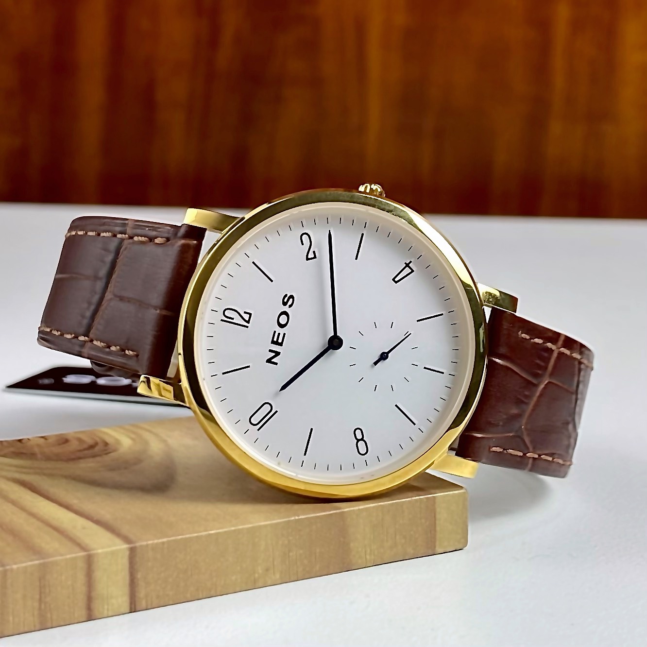 ĐỒNG HỒ NAM DÂY DA SIÊU MỎNG NEOS N-40728M