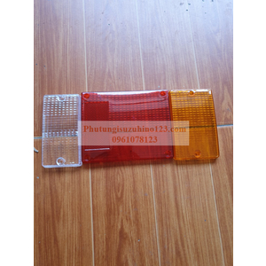 NẮP NHỰA ĐÈN HẬU XE TẢI ISUZU QKR - 4JB1